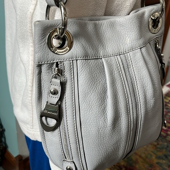 B. Makowsky  shoulder/Crossbody bag leather Light gray  Silvertone Hardware EUC - Picture 4 of 17